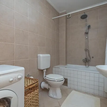 Avoca Apartment